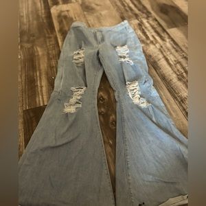 Flare holy jeans